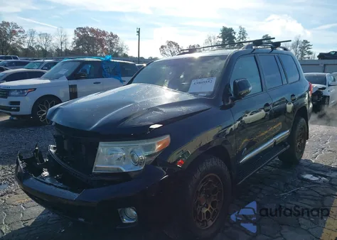 2013 Toyota Land Cruiser V8 из США, поврежденный, VIN JTMHY7AJ0D4013292